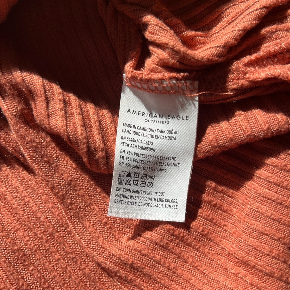 American Eagle Maroon Ribbed V‑Neck Sweater XXS Women’s Cozy Soft Fall Staple - Picture 13 of 14